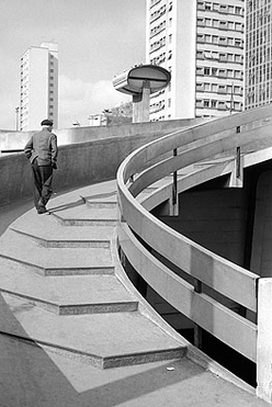 Pra&ccedil;a Roosevelt - 1975